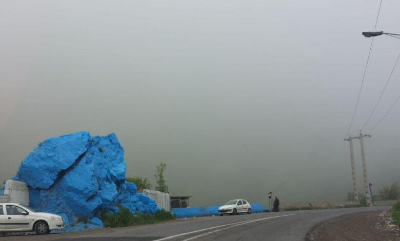بادبان: جاده چالوس در مه